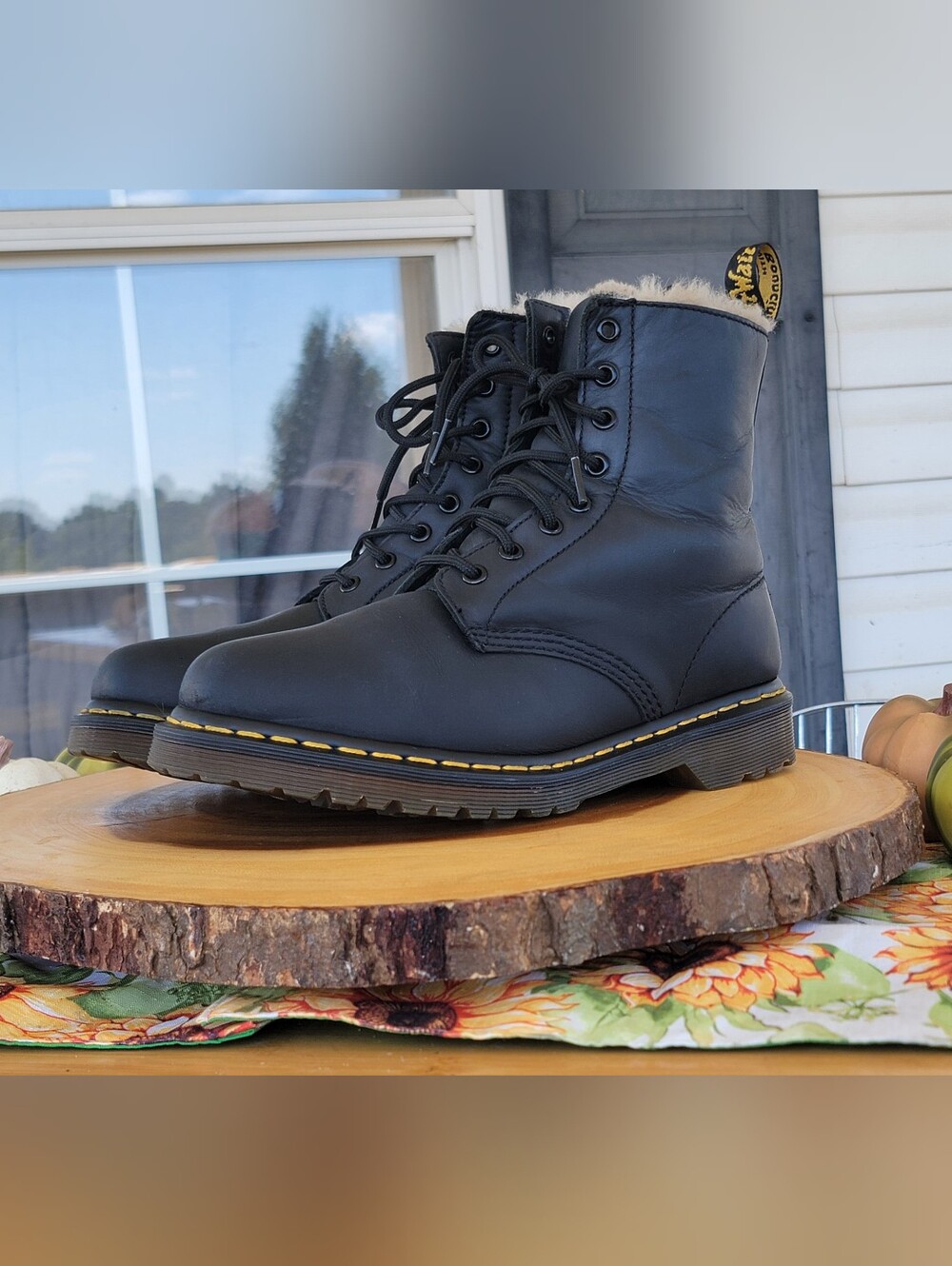 🥾 Dr. Martens 1460 Serena Faux Fur Lined Boots Black Leather EUC Sz 8